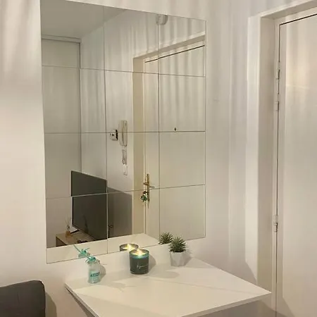 Superbe Cosy Et Calme Avec Un Parking Apartment Corbeil-Essonnes