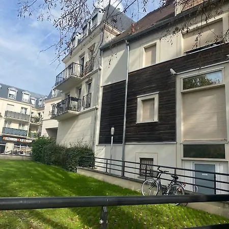 Superbe Cosy Et Calme Avec Un Parking Apartment *